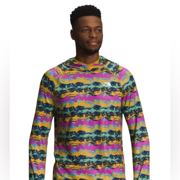 The North Face Other - The North Face Multi-Colored Drifit Performance base layer, size M